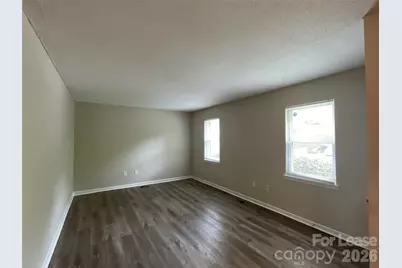 3623 Driftwood Drive, Charlotte, NC 28205 - Photo 2