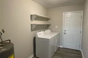 3623 Driftwood Dr, Charlotte, NC 28205 - Photo 8