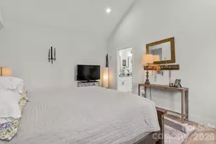 221 Newbold St, Lincolnton, NC 28092 - Photo 14