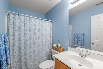 3943 Huntmeadow Drive, Charlotte, NC 28269 - Photo 32