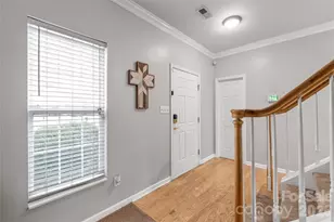 3943 Huntmeadow Dr, Charlotte, NC 28269 - Photo 8