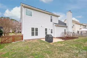 3943 Huntmeadow Dr, Charlotte, NC 28269 - Photo 36