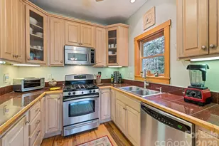 553 River Bend Dr, Mars Hill, NC 28754 - Photo 20