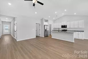 3477 Bear Den Dr, Gastonia, NC 28052 - Photo 4