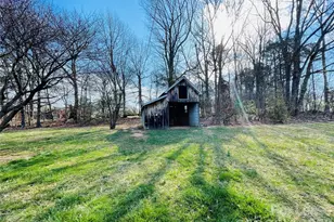 2499 Brookwood Rd, Lincolnton, NC 28092 - Photo 12