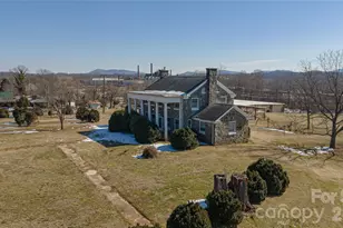 615 Carbon City Rd, Morganton, NC 28655 - Photo 6