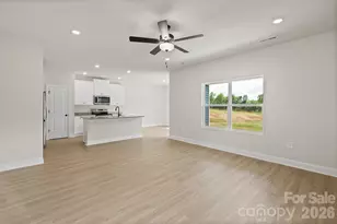 3538 Saddlebred Dr, Gastonia, NC 28052 - Photo 2