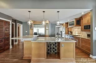 2215 Hassell Pl, Charlotte, NC 28209 - Photo 10