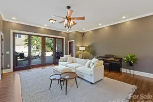 2215 Hassell Pl, Charlotte, NC 28209 - Photo 12