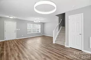 1760 Forest Side Ln, Charlotte, NC 28213 - Photo 12