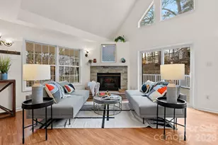 71 Captains Dr, Candler, NC 28715 - Photo 4