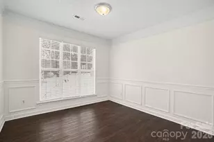 13316 Woodland Farm Dr, Charlotte, NC 28215 - Photo 10