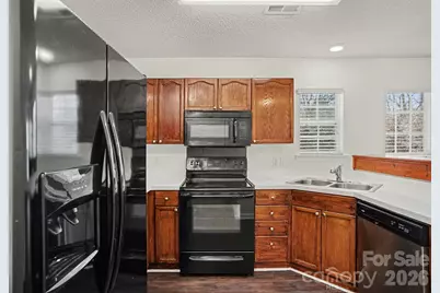 13316 Woodland Farm Drive, Charlotte, NC 28215 - Photo 2