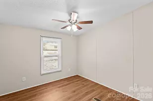 211 Forest Hollow Dr, Statesville, NC 28677 - Photo 36