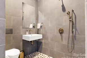 1919 Shoreham Dr, Charlotte, NC 28211 - Photo 46