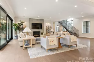 1919 Shoreham Dr, Charlotte, NC 28211 - Photo 12