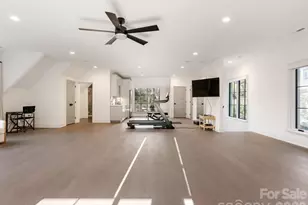 1919 Shoreham Dr, Charlotte, NC 28211 - Photo 44