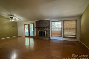 11515 5 Cedars Rd, Charlotte, NC 28226 - Photo 4