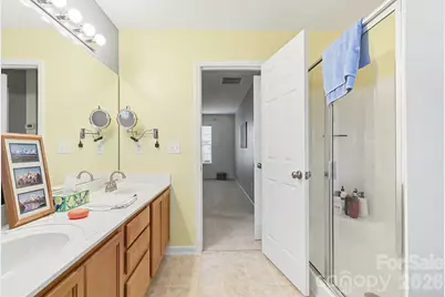 4022 Linsbury Court, Charlotte, NC 28213 - Photo 4