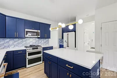 4132 Meadowview Hills Drive, Charlotte, NC 28269 - Photo 4