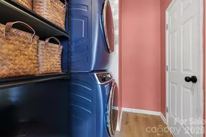 4132 Meadowview Hills Drive, Charlotte, NC 28269 - Photo 18