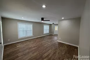 626 W Bell St, Statesville, NC 28677 - Photo 8