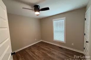 626 W Bell St, Statesville, NC 28677 - Photo 10