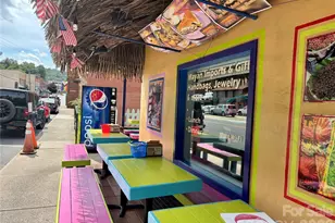 198 Oak Ave, Spruce Pine, NC 28777 - Photo 1