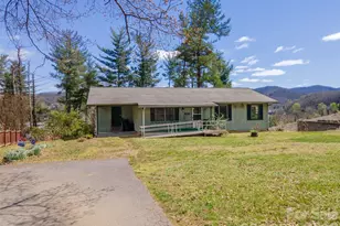 21 Queen St, Sylva, NC 28779 - Photo 1