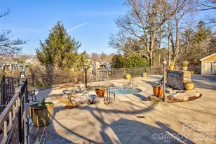 314 Bowling Park Rd, Asheville, NC 28803 - Photo 6