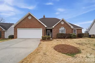 3313 Hard Rock Ct, Indian Trail, NC 28079 - Photo 2