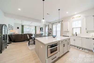 608 Ambassador Street, Charlotte, NC 28208 - Photo 4