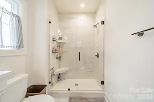 608 Ambassador St, Charlotte, NC 28208 - Photo 18