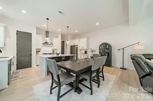 608 Ambassador St, Charlotte, NC 28208 - Photo 10