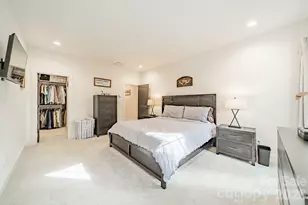 608 Ambassador St, Charlotte, NC 28208 - Photo 14