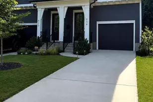 608 Ambassador St, Charlotte, NC 28208 - Photo 2