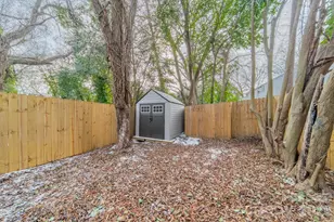 608 Ambassador St, Charlotte, NC 28208 - Photo 28