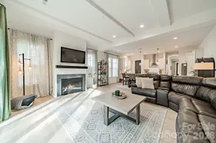 608 Ambassador St, Charlotte, NC 28208 - Photo 12