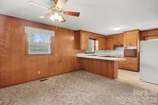 1612 Shelby Rd, Kings Mountain, NC 28086 - Photo 12