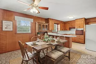 1612 Shelby Rd, Kings Mountain, NC 28086 - Photo 2