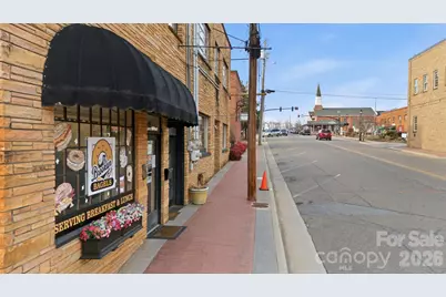 43 Phillips Street, Franklin, NC 28734 - Photo 1