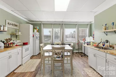 43 Phillips Street, Franklin, NC 28734 - Photo 16