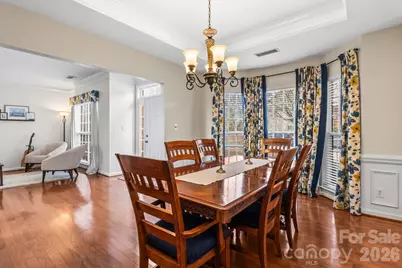 5715 Whitegate Lane, Charlotte, NC 28269 - Photo 6