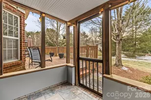 5715 Whitegate Ln, Charlotte, NC 28269 - Photo 32