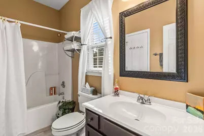 5715 Whitegate Lane, Charlotte, NC 28269 - Photo 16