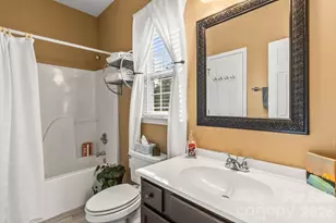 5715 Whitegate Ln, Charlotte, NC 28269 - Photo 16