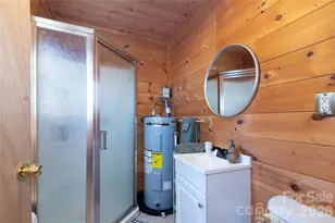 244 Grindstone Knob Rd, Whittier, NC 28789 - Photo 20