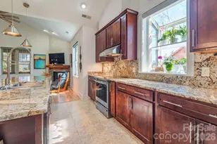 16 Holland Mountain Vw, Asheville, NC 28804 - Photo 12