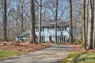 540 Harrogate Rd, Matthews, NC 28105 - Photo 2