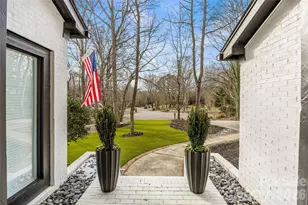 9562 Hunting Ct, Matthews, NC 28105 - Photo 4